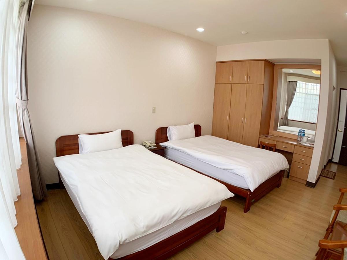 議蘆會館 僅提供參訪住宿 Wufeng (Taichung) Exterior foto